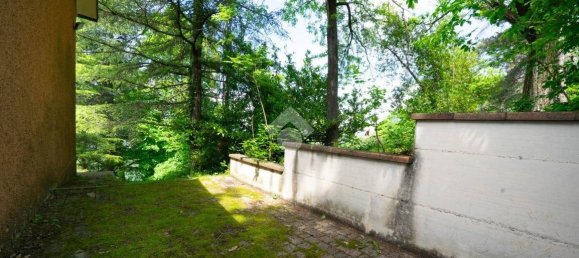 2 Schlafzimmer Haus in Baiso, Italy, Nr. 164091 20