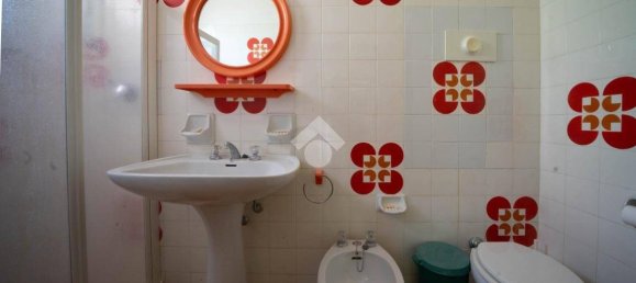 2 Schlafzimmer Haus in Baiso, Italy, Nr. 164091 40