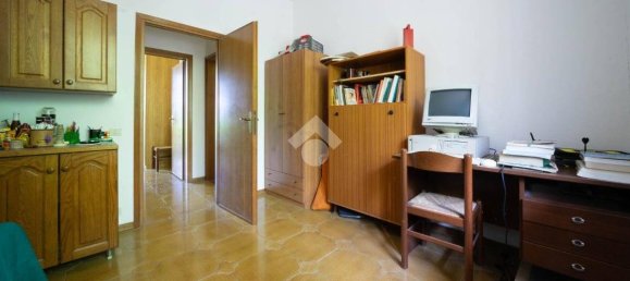 2 Schlafzimmer Haus in Baiso, Italy, Nr. 164091 34