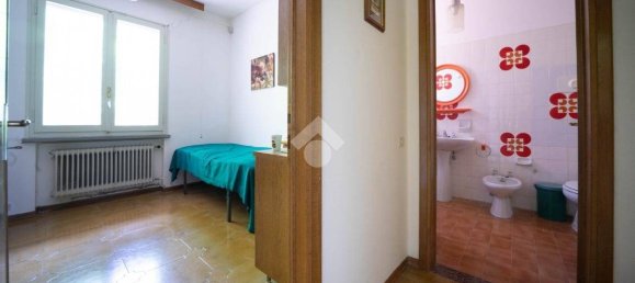 2 Schlafzimmer Haus in Baiso, Italy, Nr. 164091 39