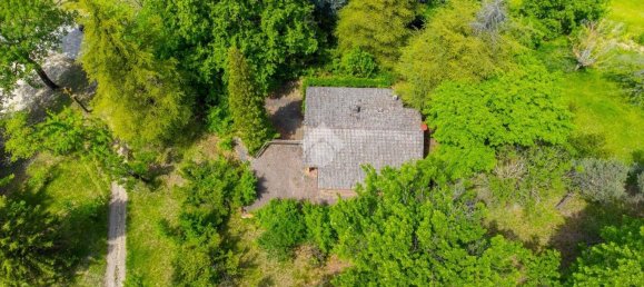 2 Schlafzimmer Haus in Baiso, Italy, Nr. 164091 9