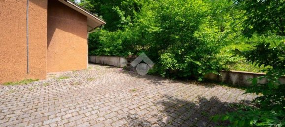 2 Schlafzimmer Haus in Baiso, Italy, Nr. 164091 22