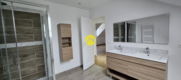 Casa de 3 dormitorios en Argenvieres, France No. 159578 4