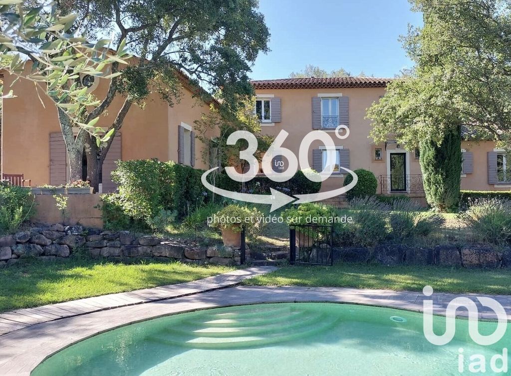 Villa T7 em Cuers, France N.º 344869