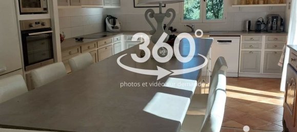 Villa T7 em Cuers, France N.º 344869 4