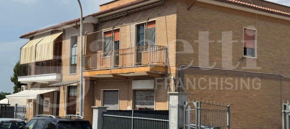 2 bedrooms Apartment in Marino, Italy No. 338048 2