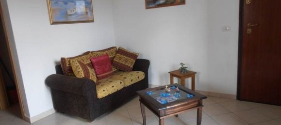 3 rooms Apartment in Gavorrano, Italy No. 140792 10