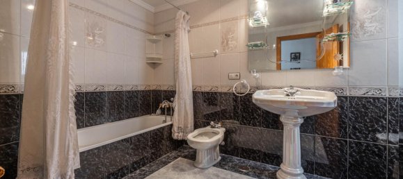 4 Schlafzimmer Wohnung in Granada, Spain, Nr. 169999 10