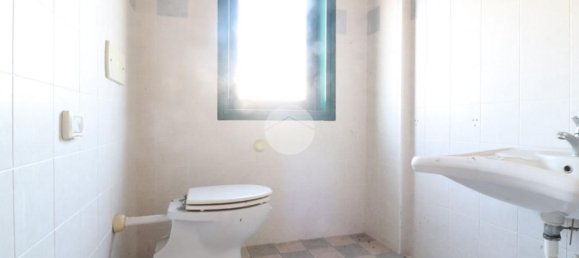 5غرفة شقة في Roncoferraro, Italy رقم 72353 22