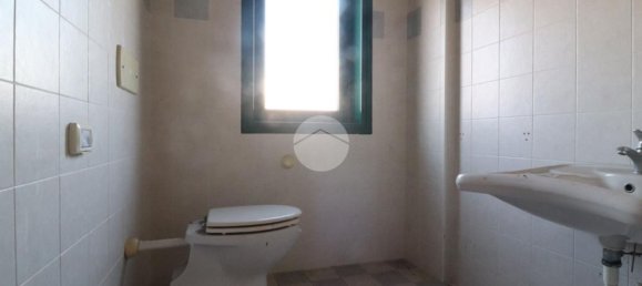 5غرفة شقة في Roncoferraro, Italy رقم 72353 29