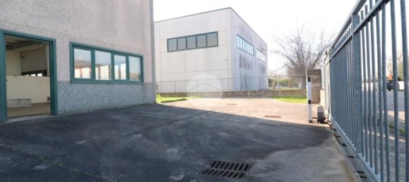 5غرفة شقة في Roncoferraro, Italy رقم 72353 26