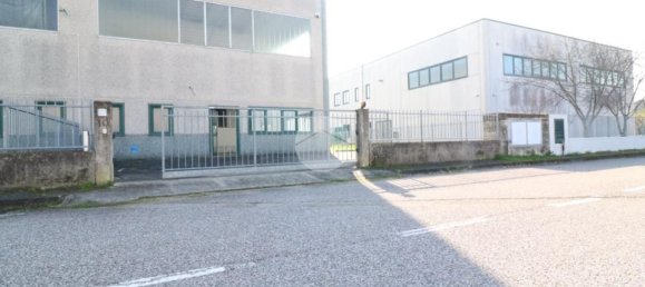 5غرفة شقة في Roncoferraro, Italy رقم 72353 16