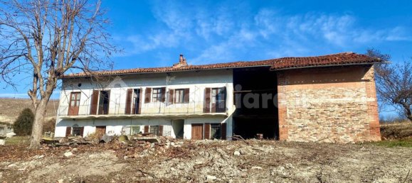 Casa de 3 dormitorios en Dogliani, Italy No. 140659 2