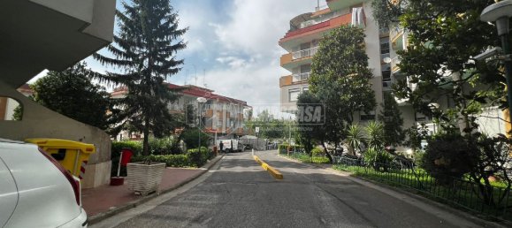 3 bedrooms Apartment in Naples, Italy No. 191951 6