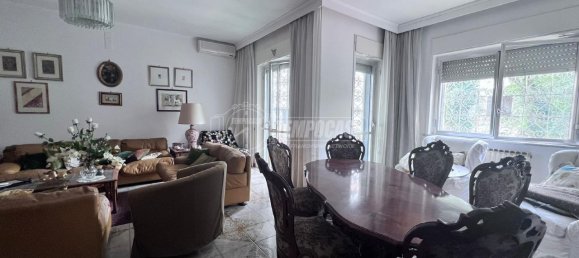 3 bedrooms Apartment in Naples, Italy No. 191951 11