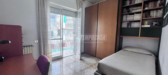 3 bedrooms Apartment in Naples, Italy No. 191951 18