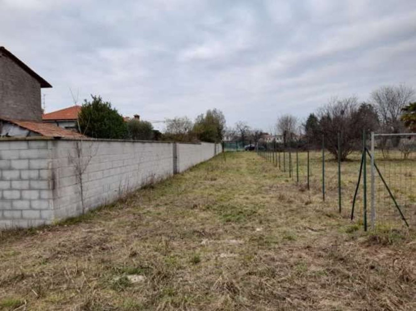 6596m² Land in Busto Garolfo, Italy No. 299833