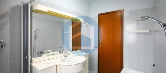 Apartamento de 3 habitaciónes en Rogno, Italy No. 40268 26