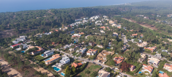 Grundstück in Almada, Portugal 1305m², Nr. 133806 2