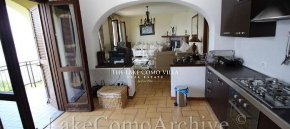 Villa de 4 dormitorios en Plesio, Italy No. 183285 14