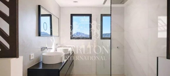 5 bedrooms Villa in Mandelieu-la-Napoule, France No. 294689 15