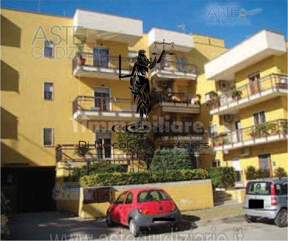 5-Zimmer Wohnung in Canosa di Puglia, Italy, Nr. 271069
