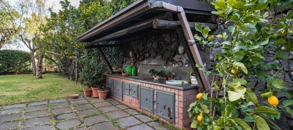 5 غرف نوم فيلا في Trecastagni, Italy رقم 76856 36