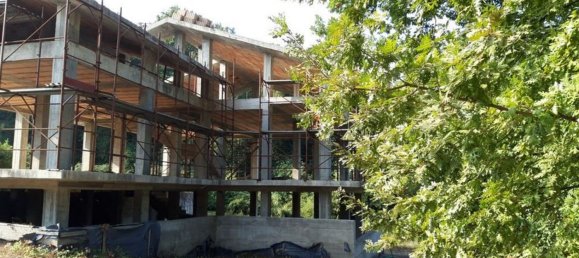 Дом с 9 комнатами в Фрозиноне, Италия № 256411 7