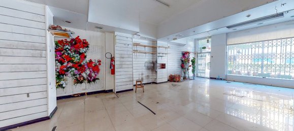 203m² Commercial property in Zaragoza, Spain No. 65979 2