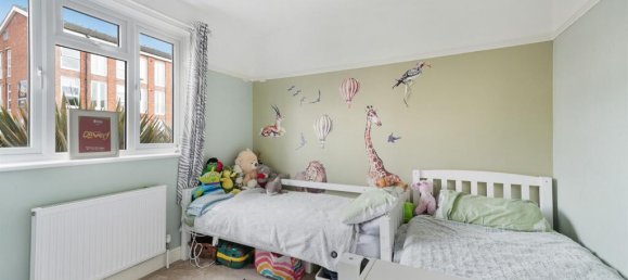 2 Schlafzimmer Maisonette-Wohnung in Feltham, United Kingdom, Nr. 9817 8