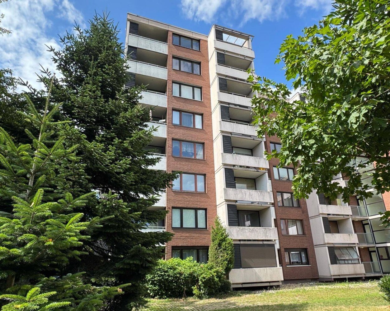 Квартира с 3 спальнями в Нойс, Германия № 289936