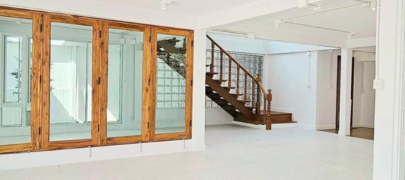 3 bedrooms Cafe / restaurant in Bangkok, Thailand No. 21621 7