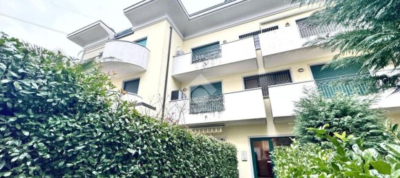 Studio in Seregno, Italy, Nr. 172772 11