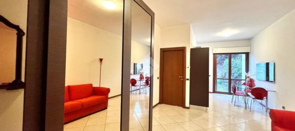 Studio in Seregno, Italy, Nr. 172772 5