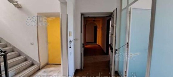 Квартира с 5 комнатами в Рим, Италия № 292287 53