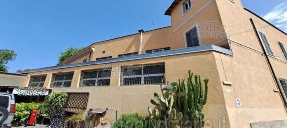 Квартира с 5 комнатами в Рим, Италия № 292287 13