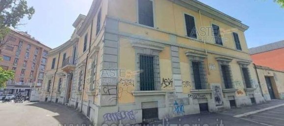 Квартира с 5 комнатами в Рим, Италия № 292287 2