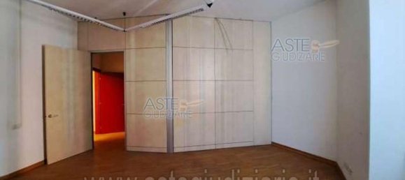 Квартира с 5 комнатами в Рим, Италия № 292287 57