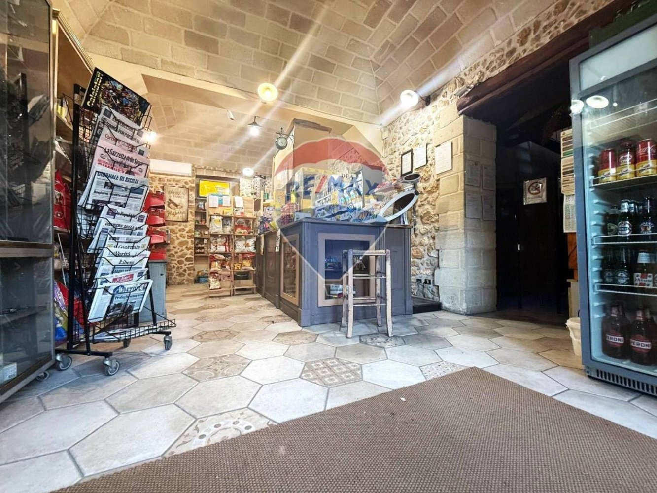 1 room Commercial property in Valderice, Italy No. 353464