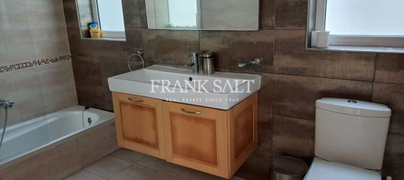 Moradia em banda T5 em Mosta, Malta N.º 2365 13