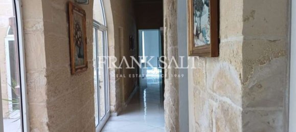 Moradia em banda T5 em Mosta, Malta N.º 2365 5