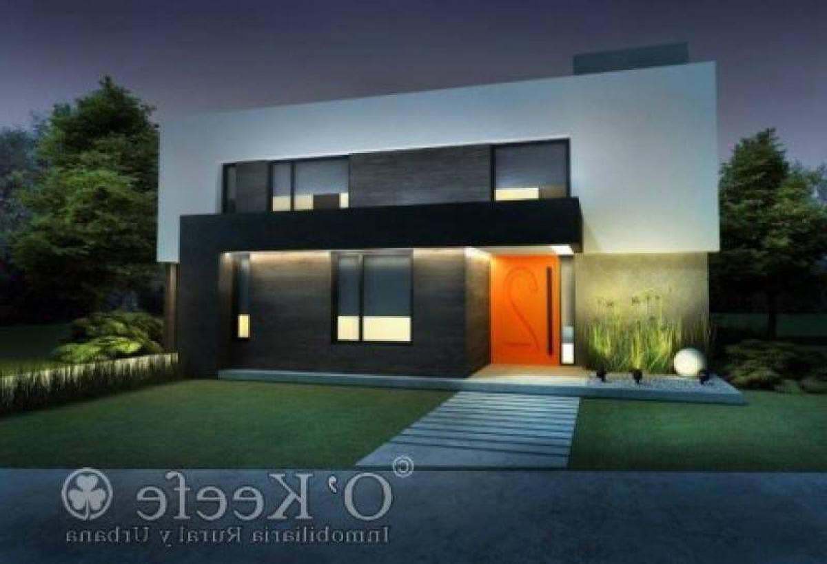 4 bedrooms House in Berazategui, Argentina No. 19023