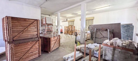 Склад с 3 комнатами в Кадораго, Италия № 305851 12