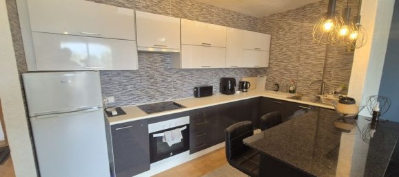 2 bedrooms Apartment in Alicante, Spain No. 183115 3