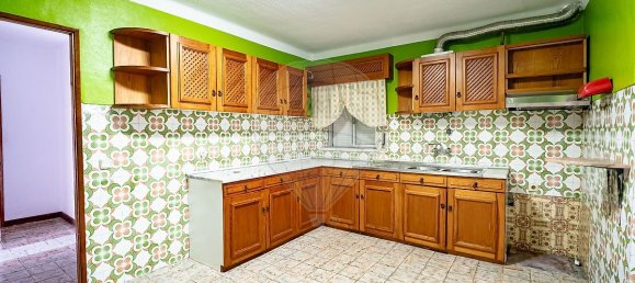 Casa de 4 dormitorios en Miranda do Corvo, Portugal No. 24671 4