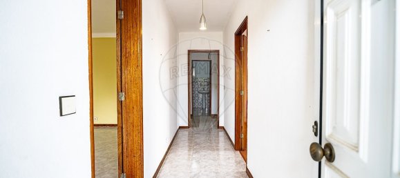 Casa de 4 dormitorios en Miranda do Corvo, Portugal No. 24671 12