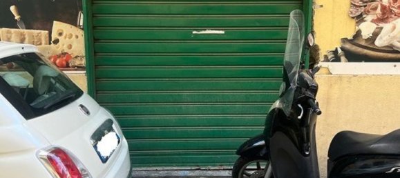 35m² Garage in Castellammare di Stabia, Italy No. 85444 5