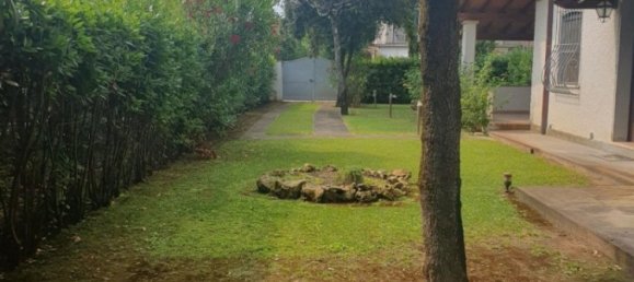 5 chambres Villa à Forte dei Marmi, Italy No. 210930 3