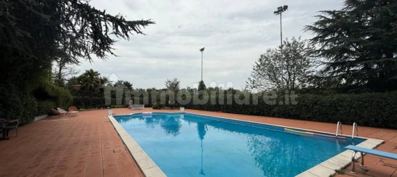 Villa de 5 dormitorios en Treviglio, Italy No. 377418 8