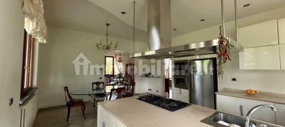 Villa de 5 dormitorios en Treviglio, Italy No. 377418 6